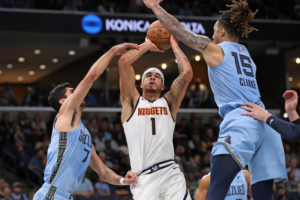 的后卫之一 的后卫之一